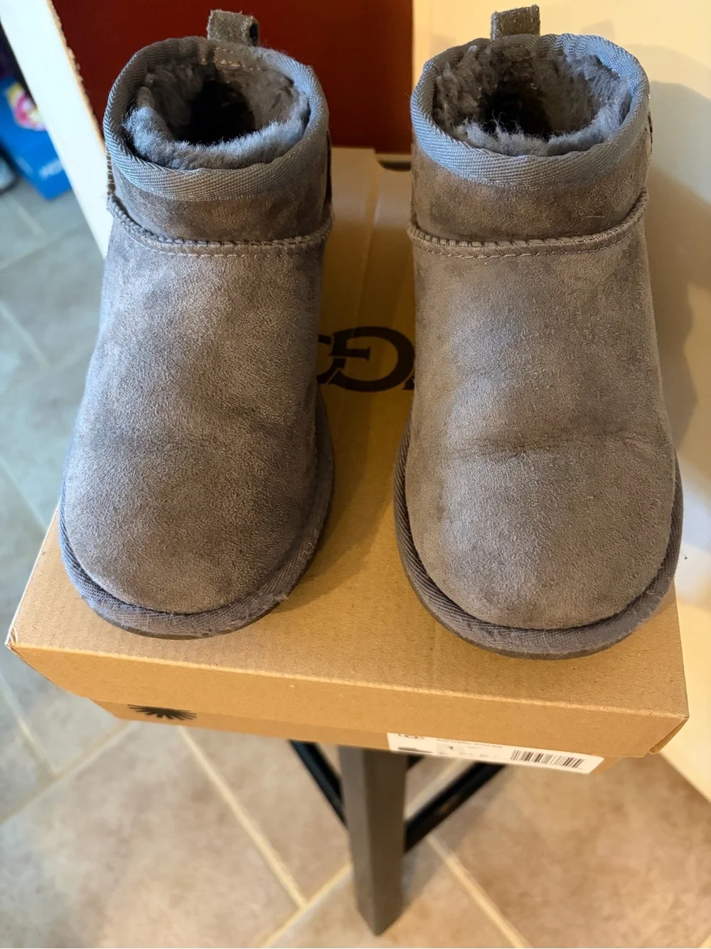 UGG Kid’s Classic Ultra Mini, Grey, size 1